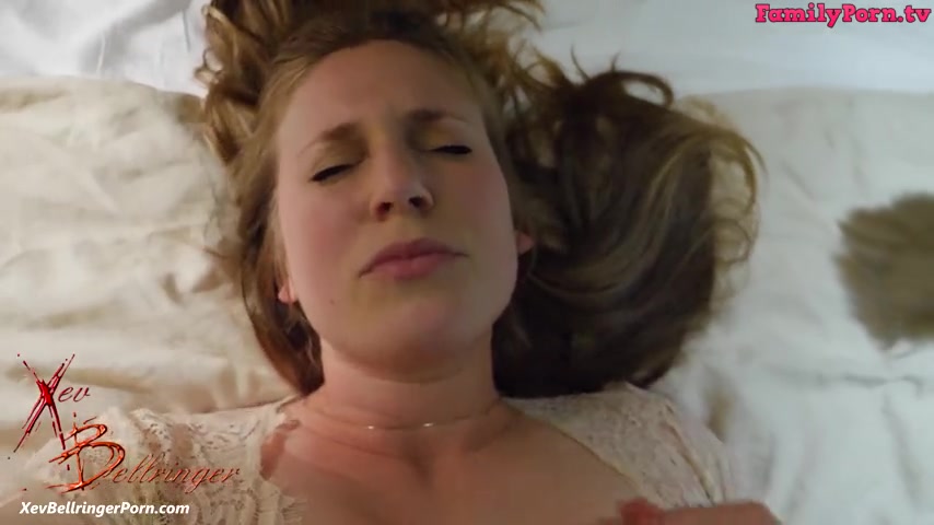 Cuddling with mom turns into fucking – Xev Bellringer