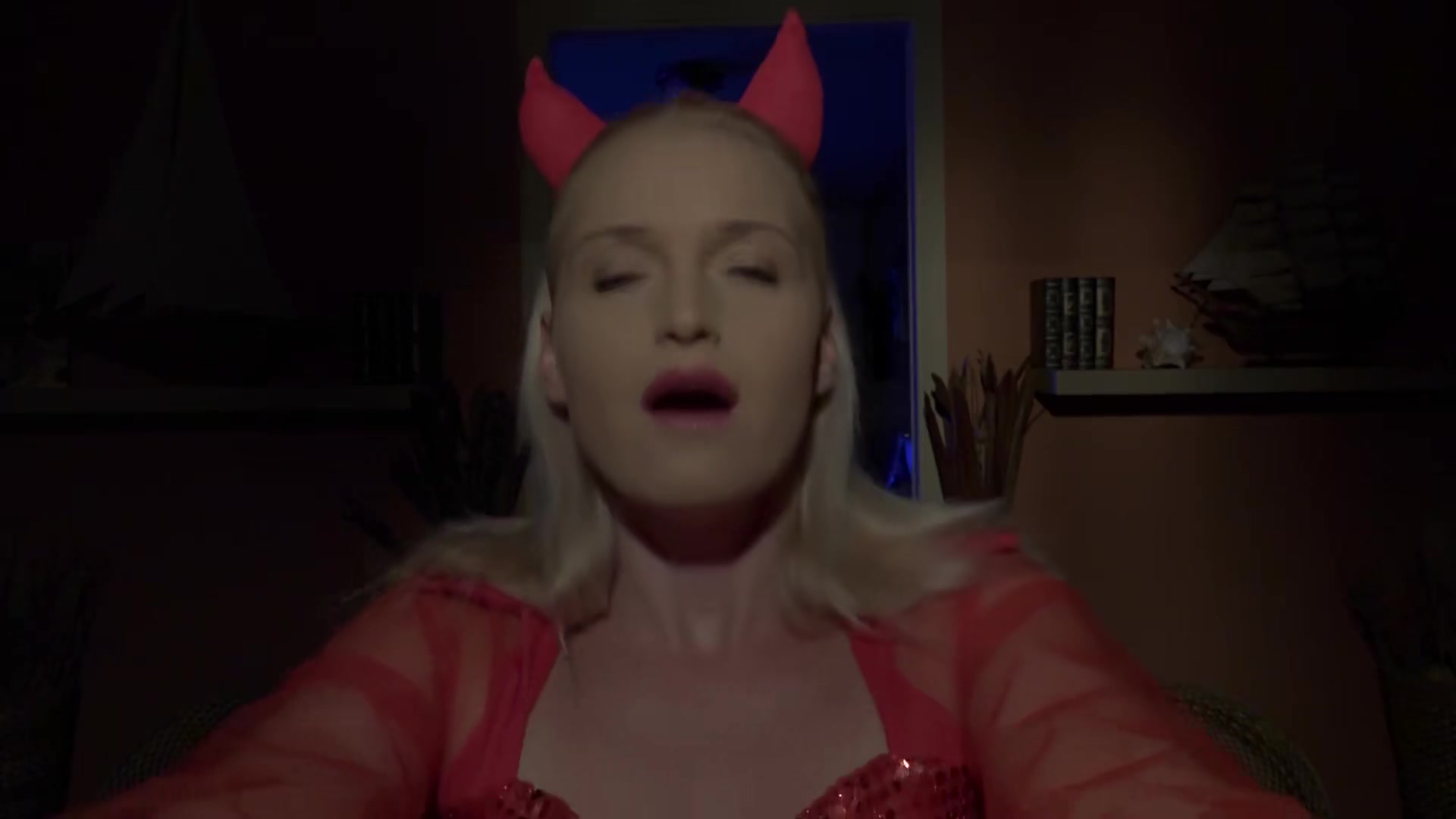 Kathia Nobili – Step Mommy makes this HALLOWEEN so special and hot for you
