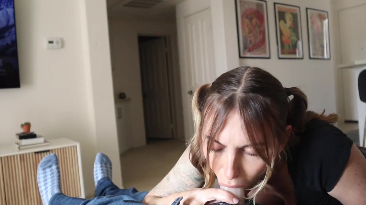 Tatum Christine – Horny Sister the Cock Sucking Begger
