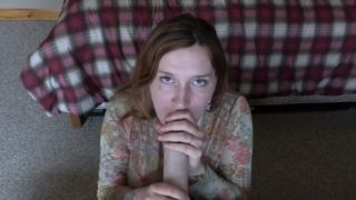 Bettie Bondage – Birthday Blowjob from Horny Mom 4397