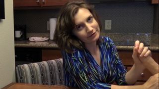 Bettie Bondage – Girls Seduce Mom into Threesome