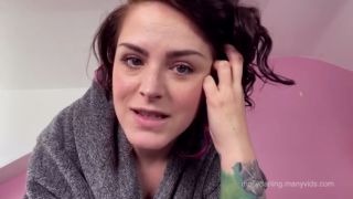 Molly Darling – Addicted to Sister’s Taboo Milk