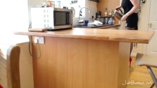Jan Burton – Aunty Jan Flashes Her Puss to Nephew